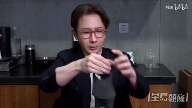 不过戴口罩的人已减少。