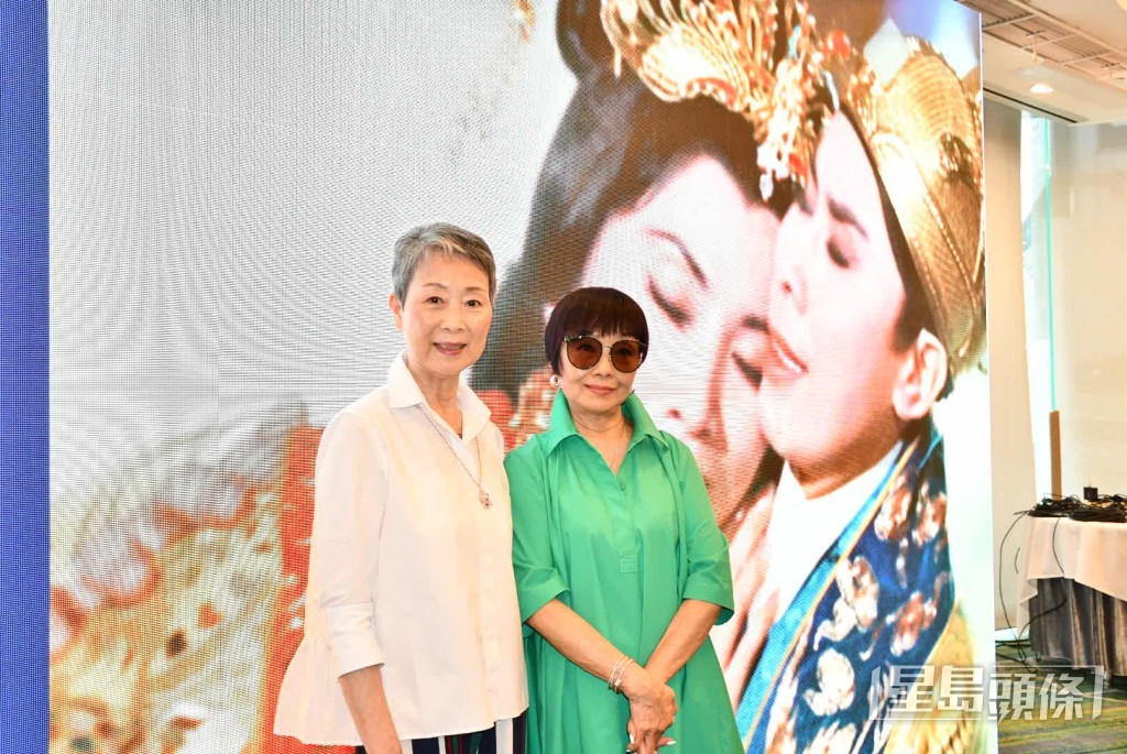 81歲梅雪詩曾大病暴瘦,這日見她狀態非常好。