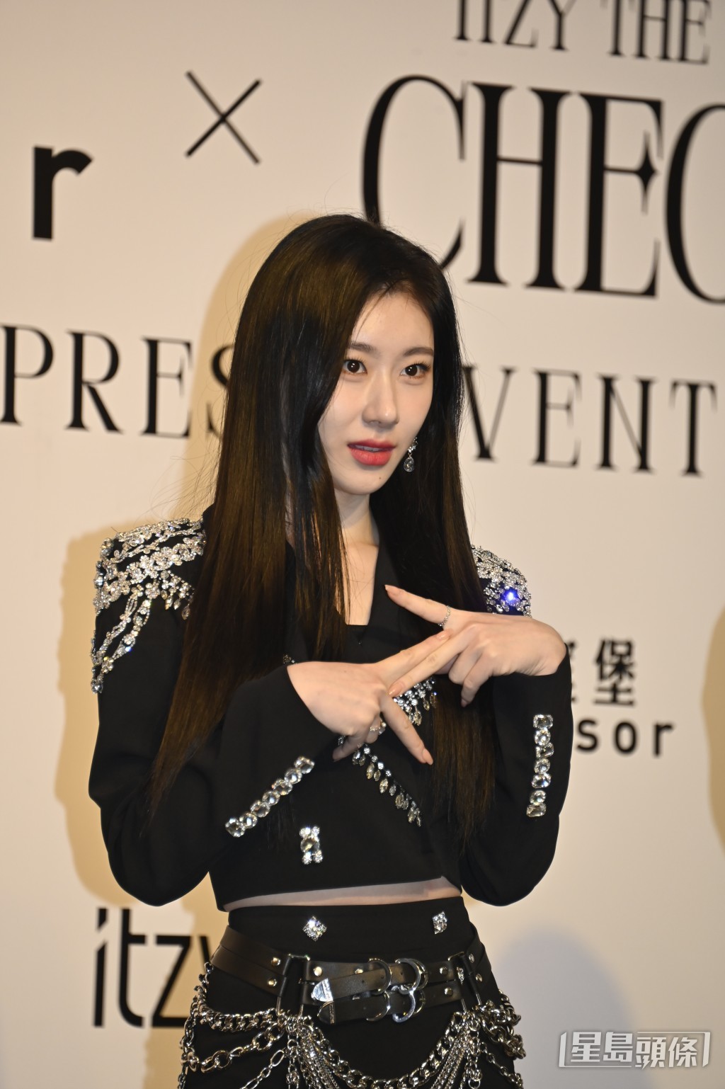 人气韩国女团ITZY