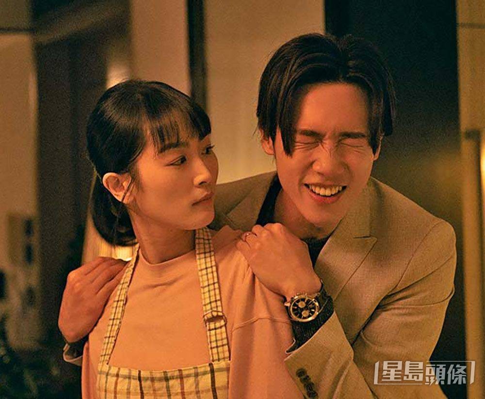 最近蔡穎恩在ViuTV的《季前賽》飾演MIRROR成員邱士縉（Stanley）老婆，還着上波衫色誘Stanley。