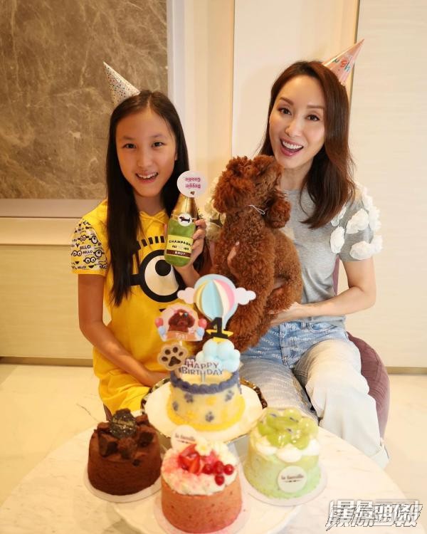 林文龍女兒與太太郭可盈。