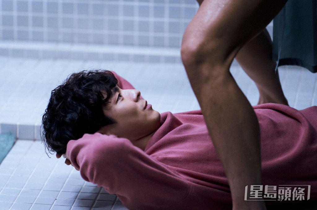 林柏宏演同志“毛毛”，非常放得开。