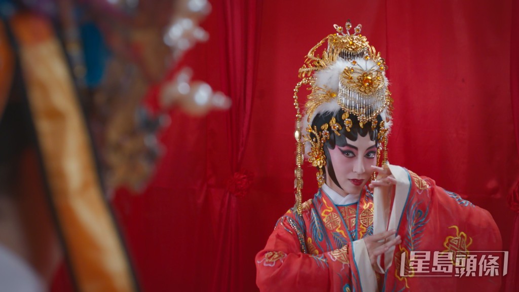 嘉欣为了演好角色，更苦学粤剧造手，下过不少功夫。