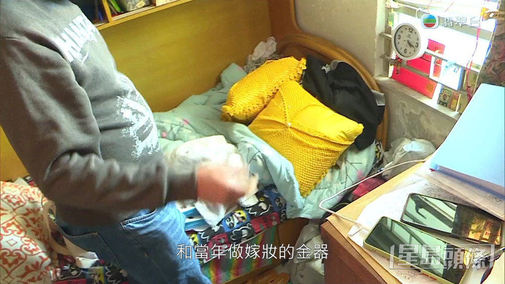  TVB節目《東張西望》連續兩日報道80歲翟婆婆疑被初創公司CEO細仔，盜走家中近200萬元現金及金器後，連聯名戶口亦被掏空。