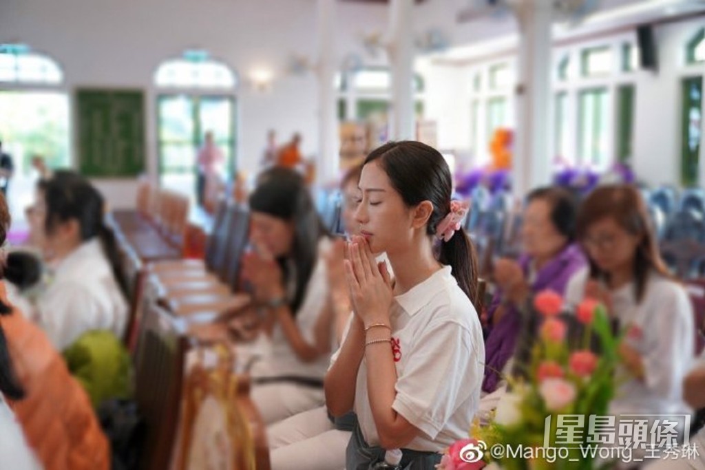 Mango近年跟隨高僧四出廣結佛緣，試過去泰國修行5日，到不同的寺廟禮佛、供僧、做義工、放生和參加法會，善心滿滿。
