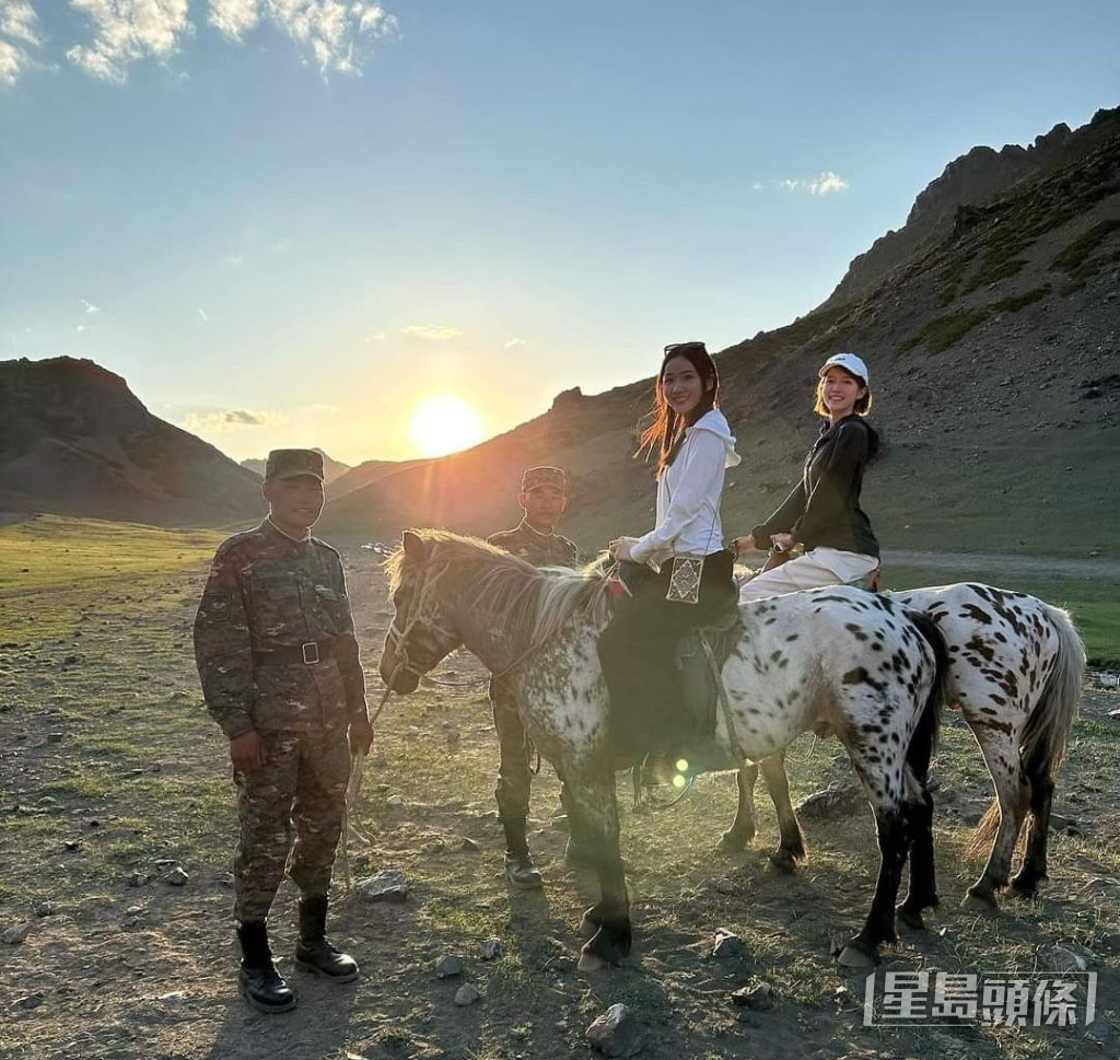 Sofiee同老友蘇皓兒剛去完蒙古旅行。