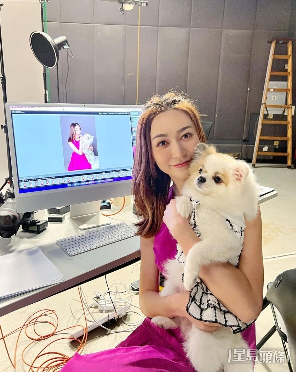 節目中Carmaney親力親為,帶埋愛犬做示範。
