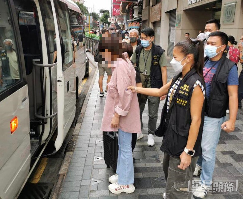 警方扫黄拘捕16名女子。 资料图片