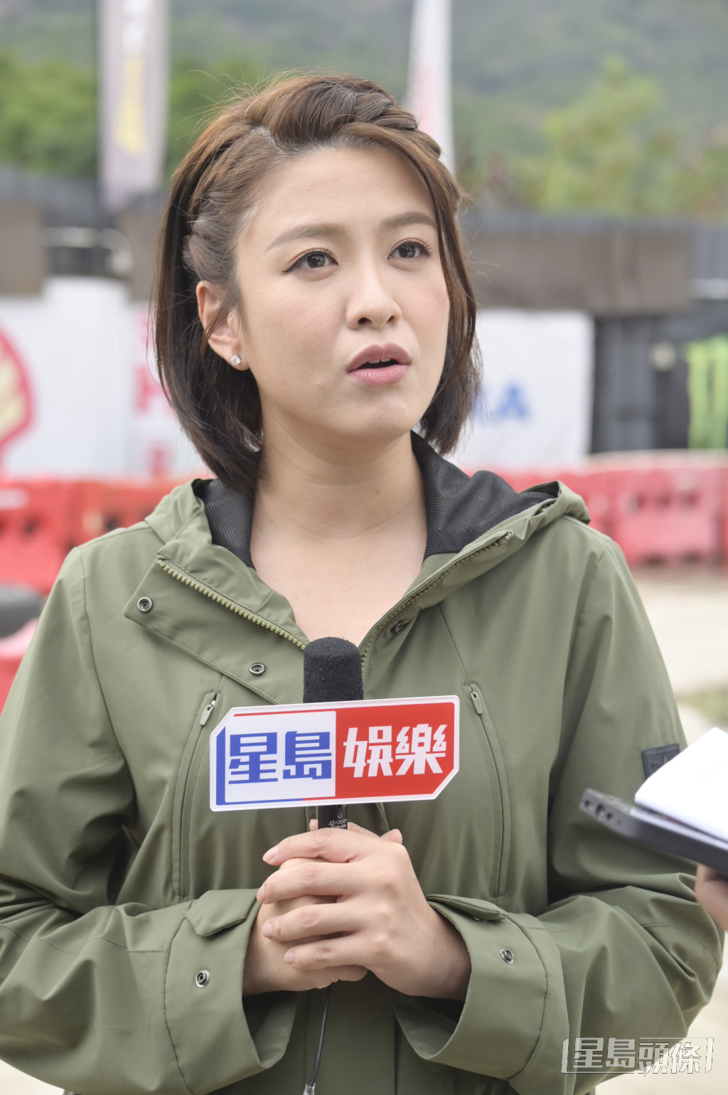 TVB台庆节目完结后，传出多位艺人确诊新冠肺炎，但江嘉敏表示全不知情。