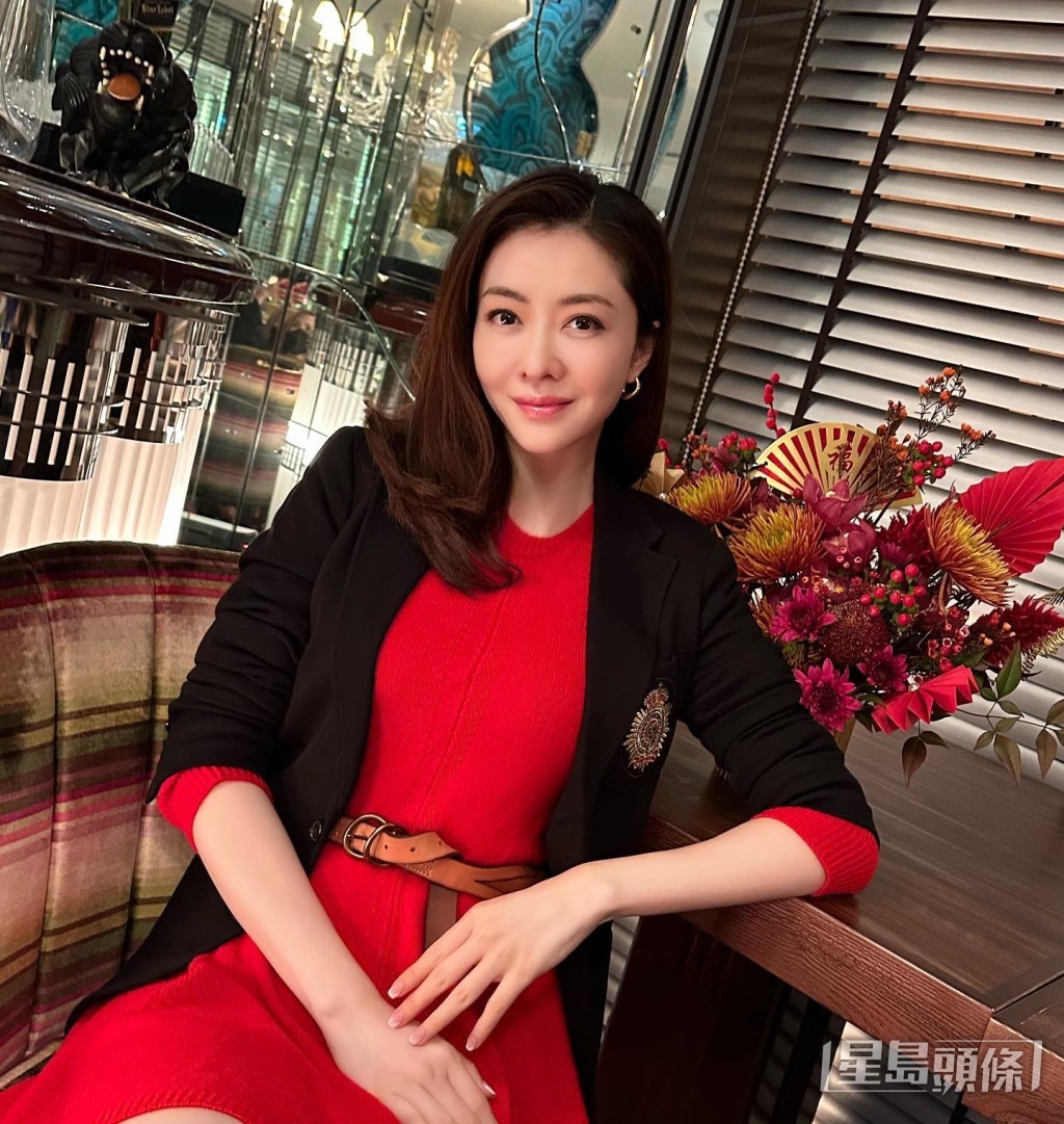 熊黛林可能休息夠,膚質都變好。