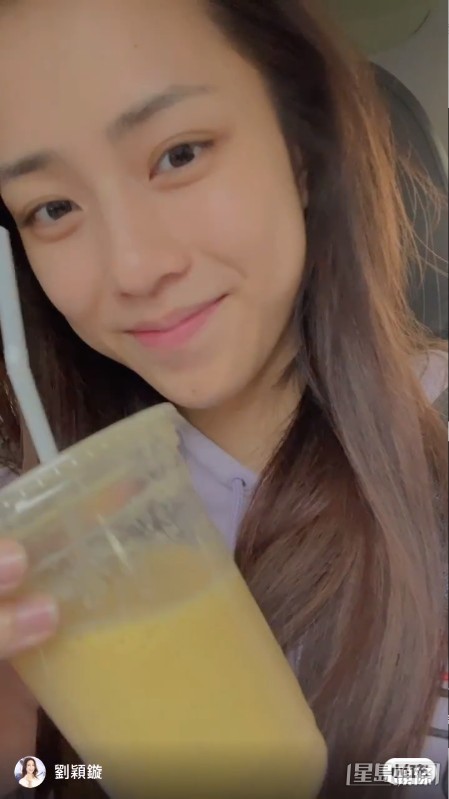 網民大讚劉穎鏇素顏好乖女，同時亦撞樣多個藝人。