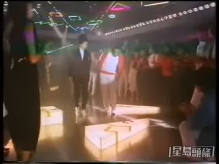 鍾楚紅點名球王比舞。
