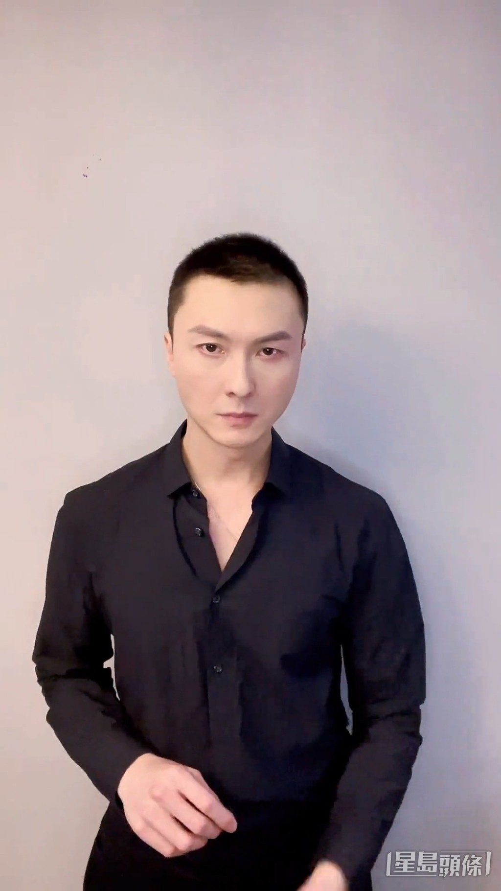 擔正主演的劇集《廉政狙擊》於內地播出，Vincent不時在社交網開live分享近況！