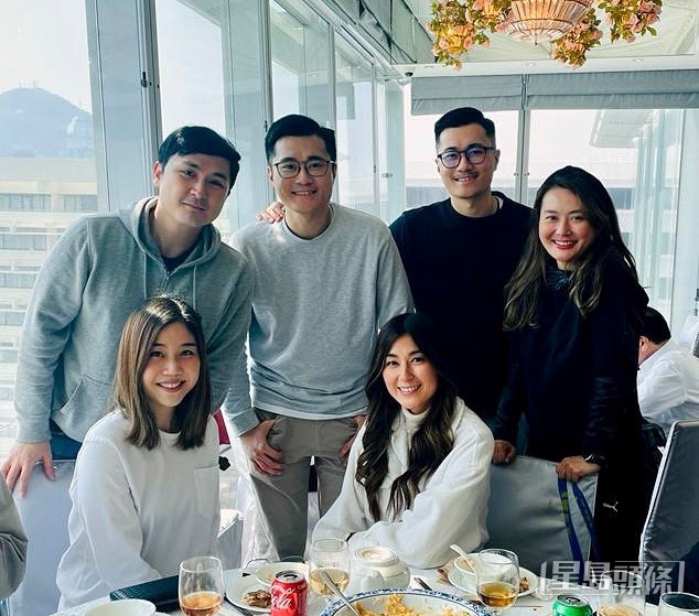 日前李泳豪分享了一張與「表弟妹」的合照。