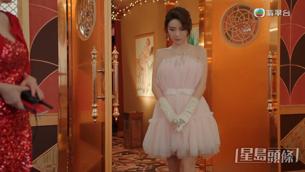 陳星妤首次夜總會look反而好有公主feel。