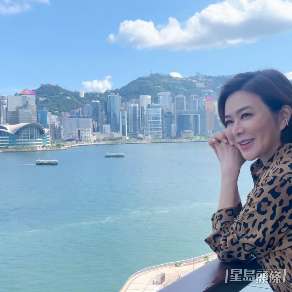 現年60歲的關之琳是圈中富婆,已息影多年。