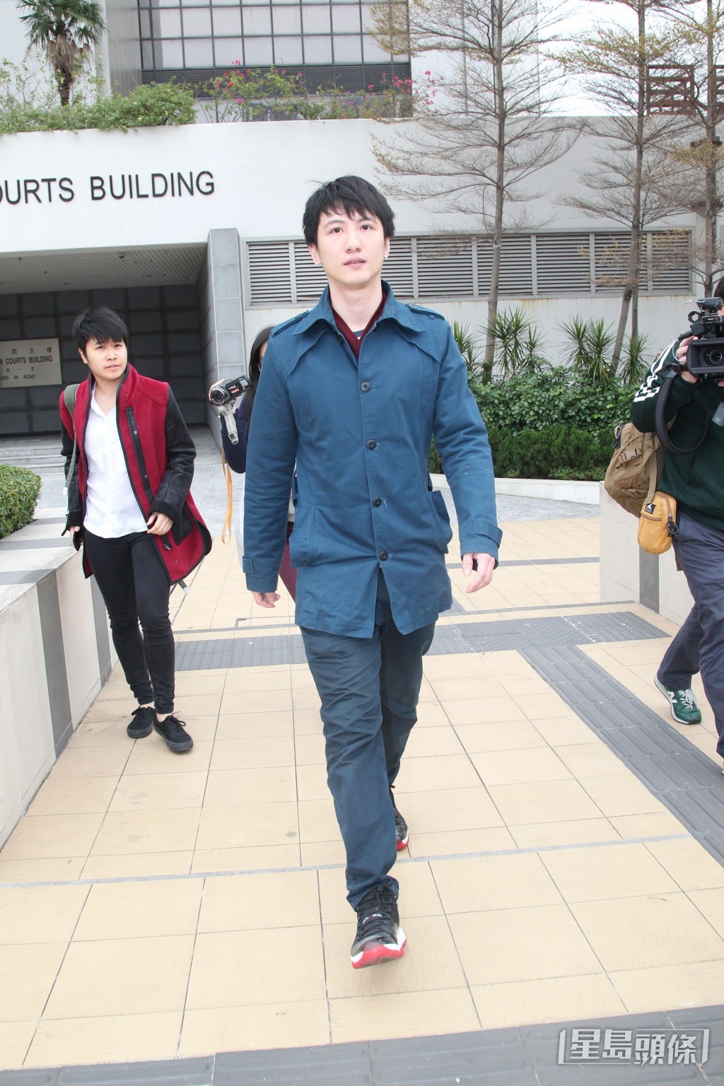 周永恒袭击案件令周被裁定罪名成立,因获赵颂茹同意,裁判官准周自签港币3,000元担保及守行为18个月。