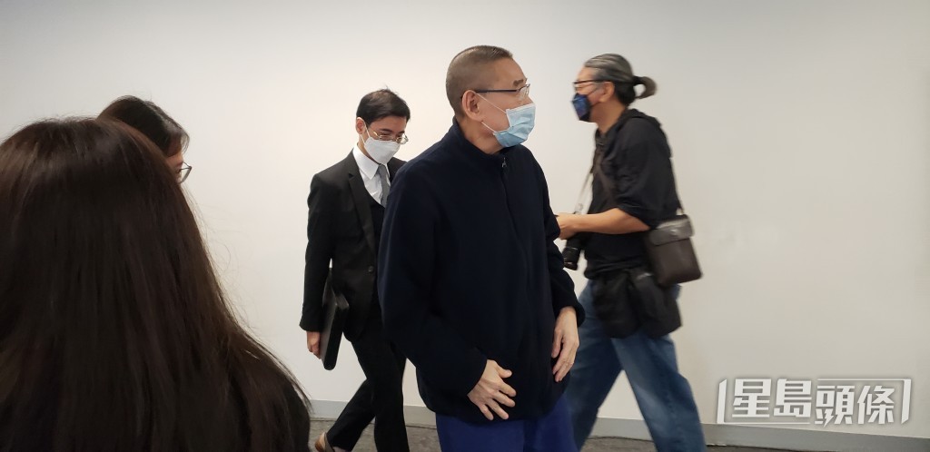 大劉前日召開長達90分鐘的記者會,直接否認與舊愛呂麗君復合,澄清是對方有困難尋求幫助。