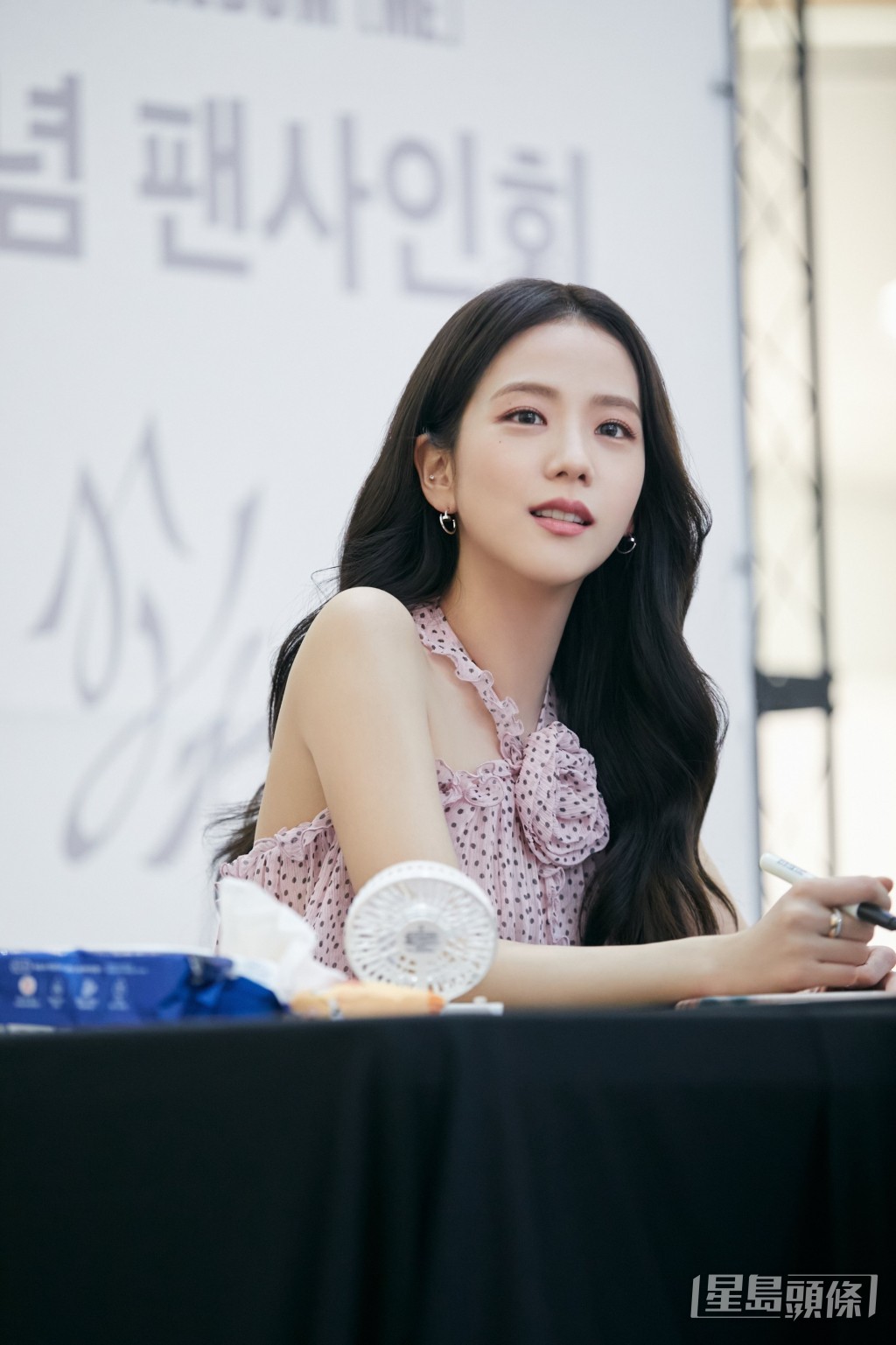 Jisoo早前曾感染新冠病毒。
