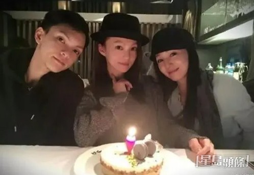 張韶涵幸而妹妹站在她身邊,陪她捱過艱難歲月。 
