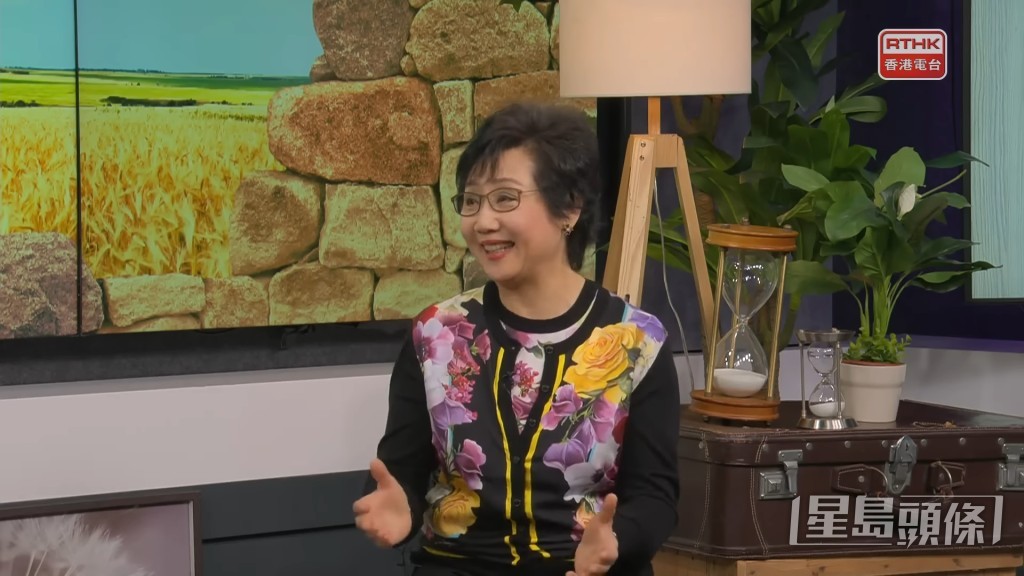 當時「四朵金花」曾有別名「四個番瓜」,她直說:「唔知點解講一次觀眾就記得,可能個名太好笑。」