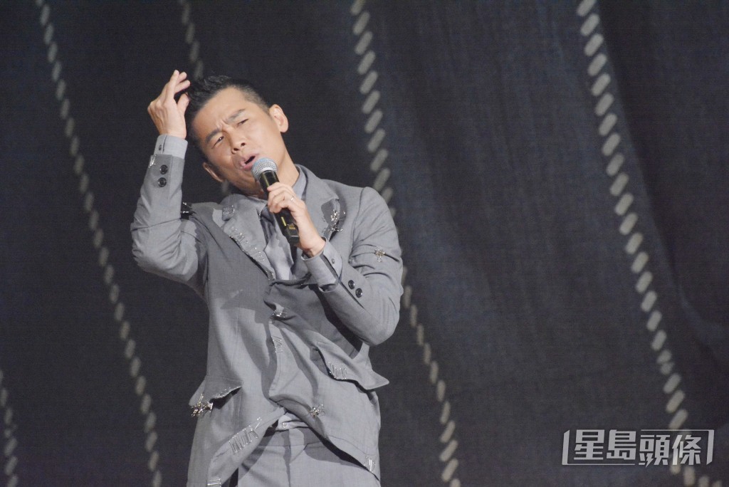 林海峰多度舉行《是但噏》演出。