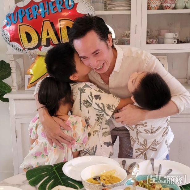 阿Mo不介意公開家庭生活情況,反而更得觀眾歡心。