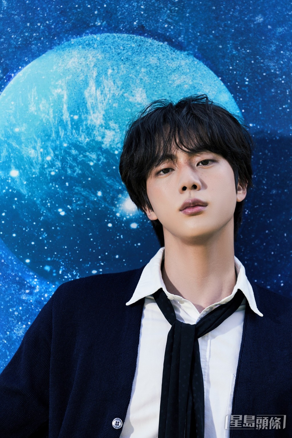 JIN是繼J-HOPE後第二位出專輯的BTS成員。