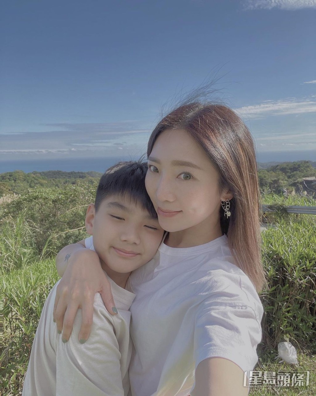 傅珮嘉在2010年底誕下囝囝Jasper,現在已經12歲!
