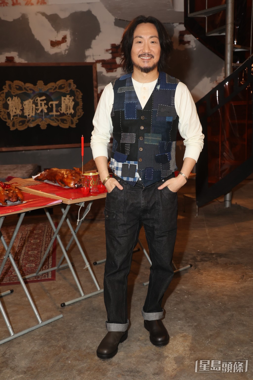鄭中基（Ronald）的個人網上頻道早前舉行「機動兵工廠」活動，招募對演戲有熱誠、有經驗的年輕人，最終在600多人中揀選了6名學員。