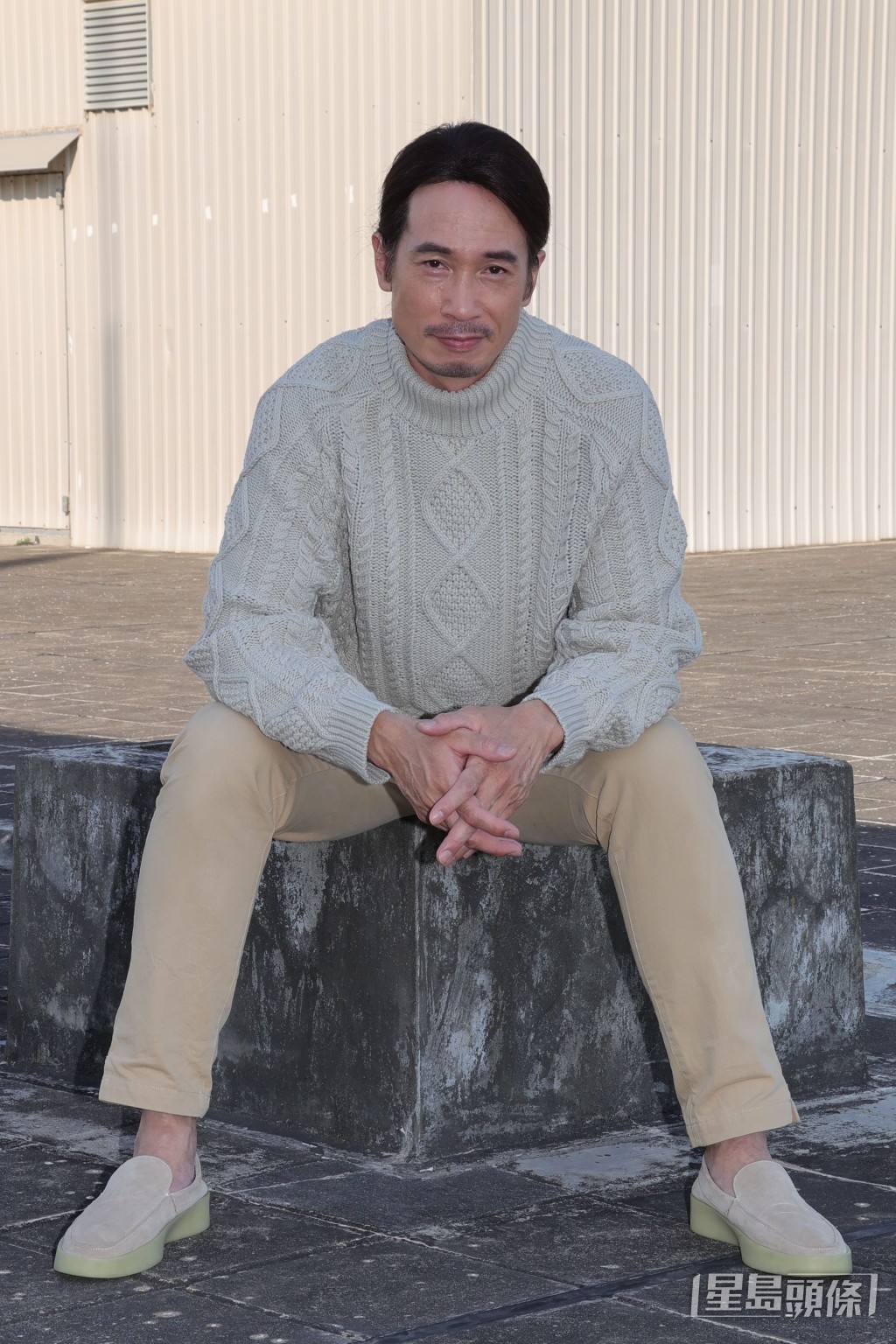 4月便52歲的阿Mo，入行29年拍劇無數，要突破自己確實好困難。
