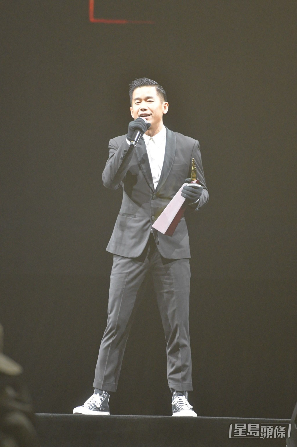 林海峰多才多藝。