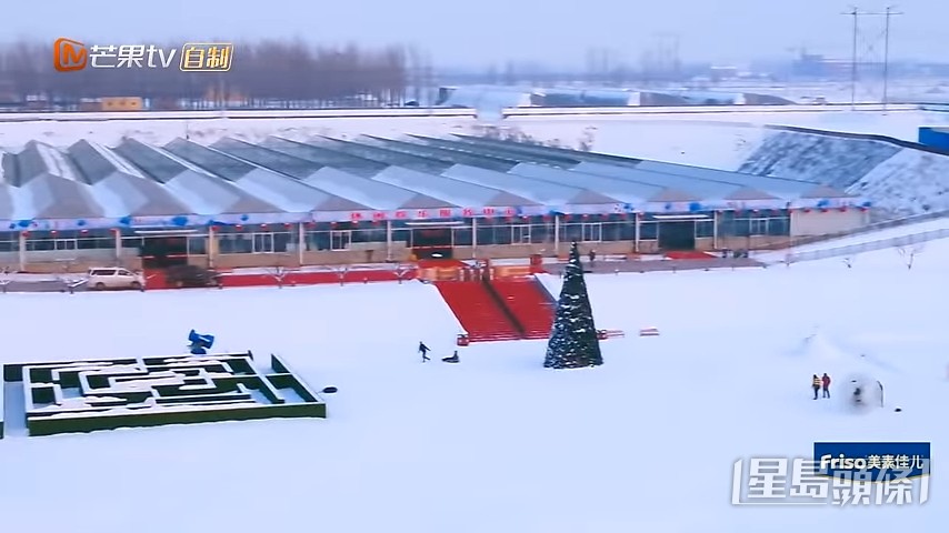 黄圣依的奶奶更特别为孙仔兴建一个私人滑雪场。