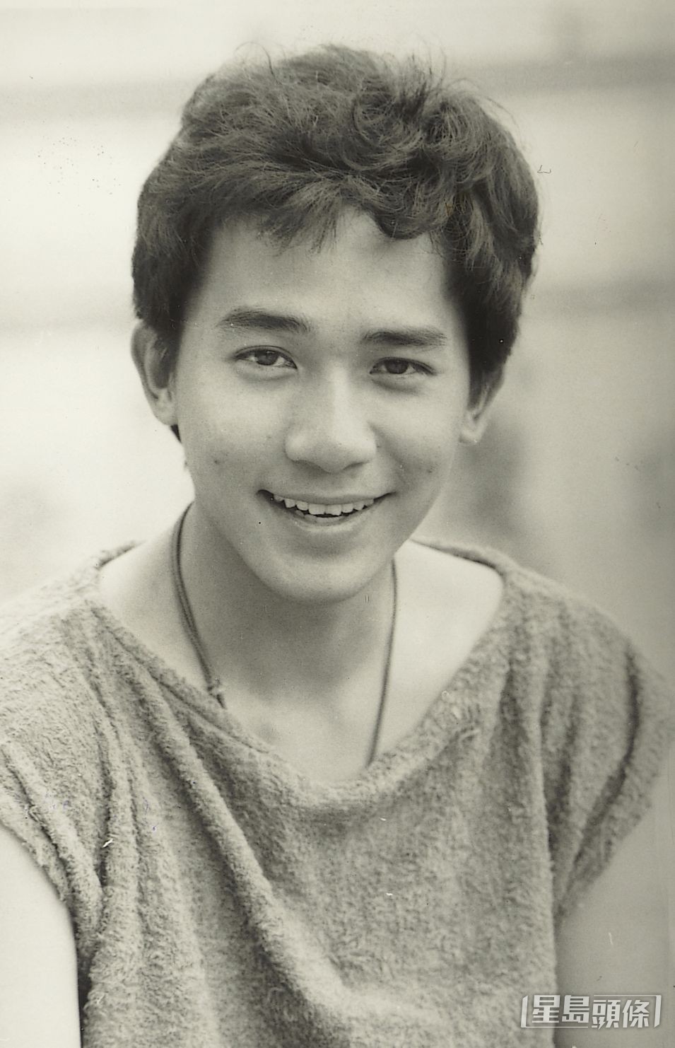 初出道时,挛毛嫩口朝伟。