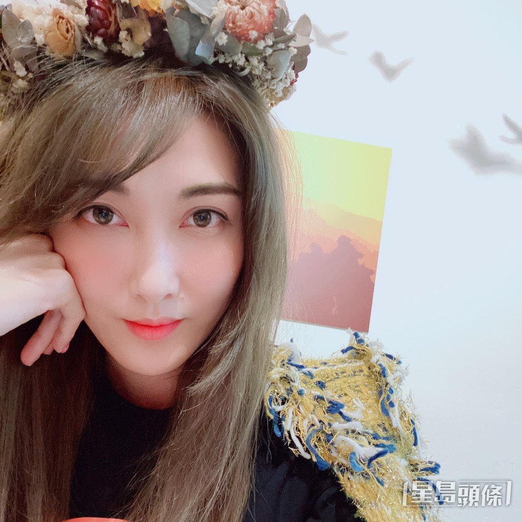 有指李彩華手持12個物業是圈中富婆。