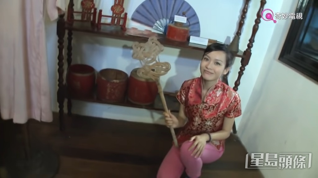 李佳芯在有線期間亦拍過多個旅遊節目,包括《十二夜》系列,走訪不同國家。