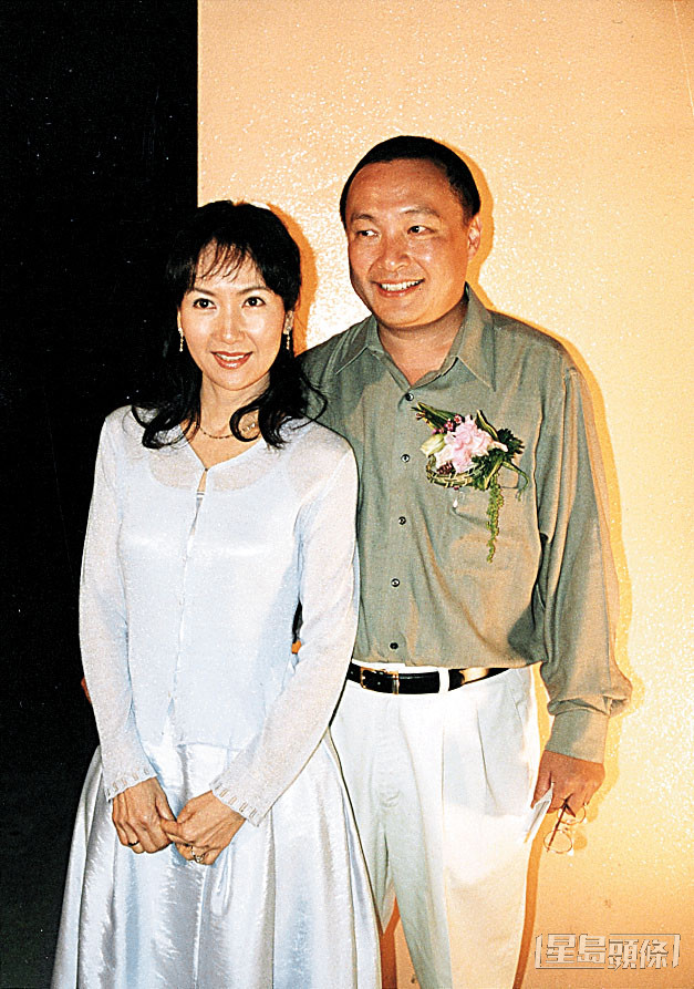 2008年，陳美琪夫婦機緣巧合下在內地兒童醫院遇上九個月大的祈天露，祈天露疑因身體不健全而遭親生父母棄於垃圾堆中，幸被人發現救到醫院。