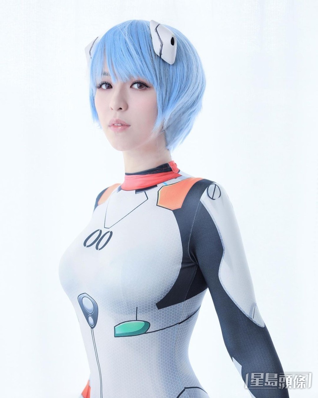 孫慧雪在萬聖節公開了一輯《福音戰士》角色「綾波麗」的cosplay照，緊身衣造型令人噴血！