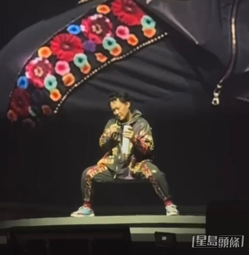 陳奕迅身在台北小巨蛋舉行巡唱。