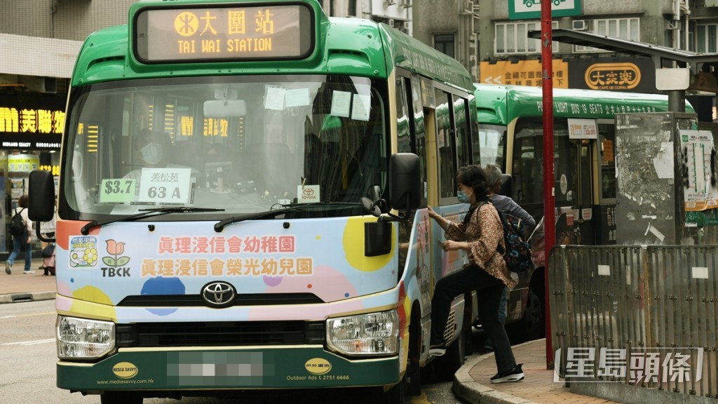 立法会交通事务委员会讨论政府计画收紧商用车司机续牌时提交体格证明的要求。资料图片