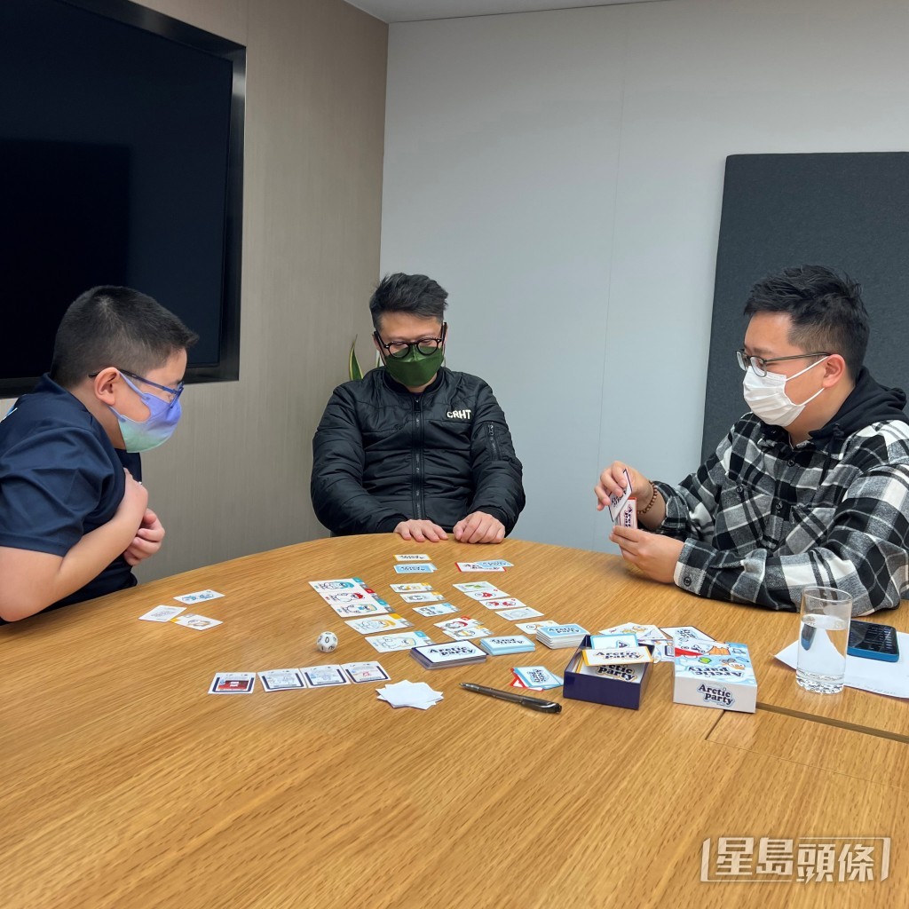 今次係劉仲學自家品牌推出的作品。