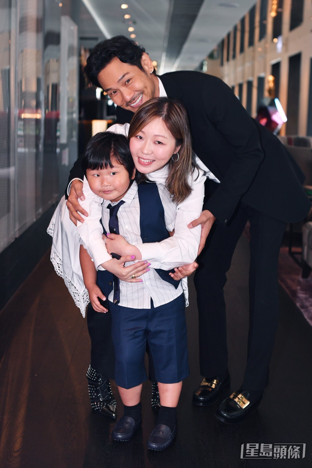 杜德偉忙於拍節目都沒有忽略家庭。