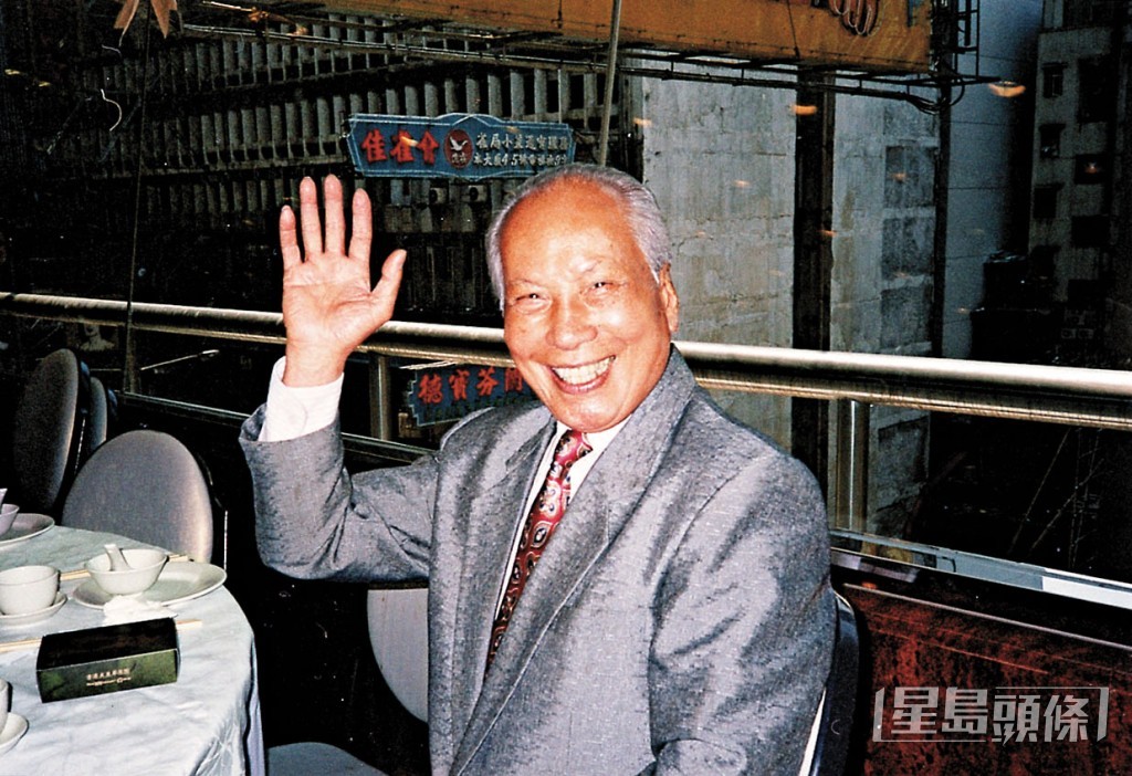 “银坛铁汉”曹达华因心脏病及胃出血，2007年初于英国病逝。