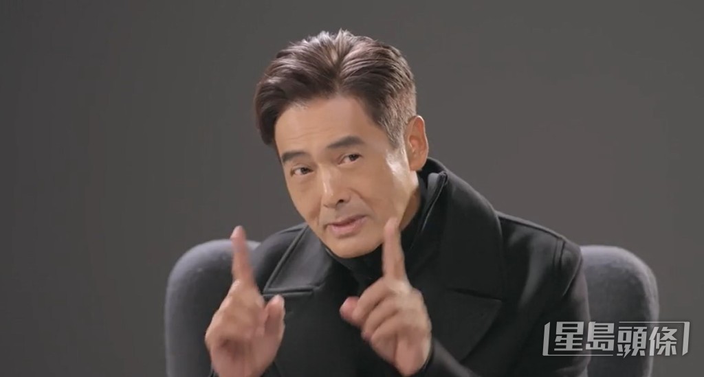 提到自己在25岁的生活,发哥说:“𠮶阵我拍紧《上海滩》,呢个后生仔已经攞金牌,冲出国际,你话我都有去荷里活拍戏,其实只不过系一个见识同见闻,佢哋系出去打仗,我哋𠮶啲好长时间去铺排,有晒剧本,但系佢一上到场只得15分,压力系好大,我哋嘅演艺生涯可以好长,但系运动员生涯就好唔同,而且走嘅路程比我哋艰辛好多!”