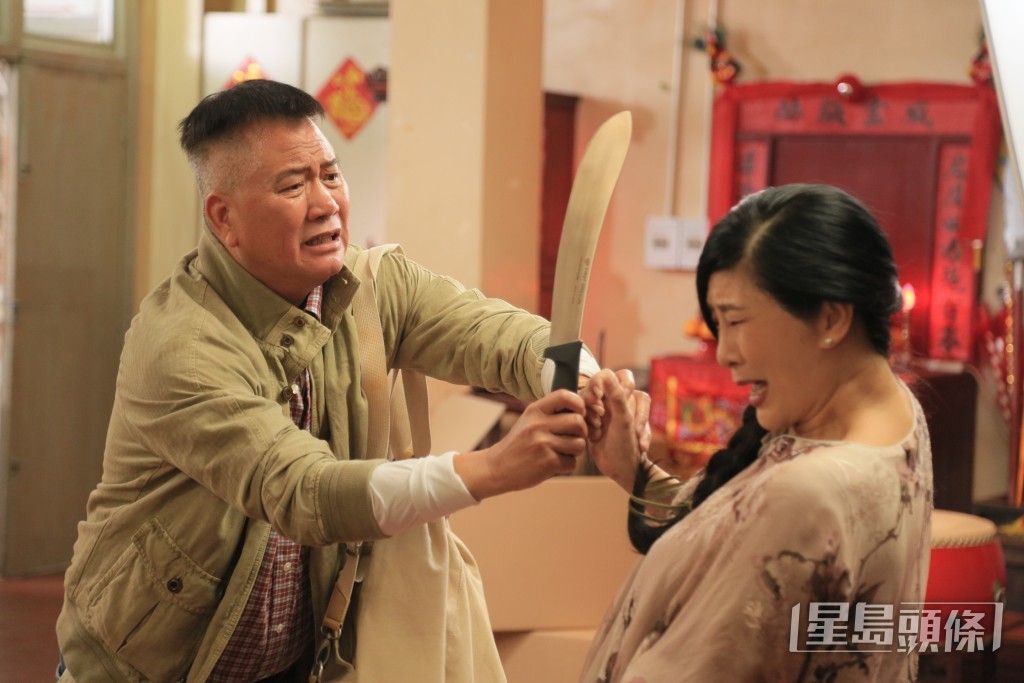 萬梓良近年間中接拍電影，但產量不高，大部份時間都居於內地參加商演。