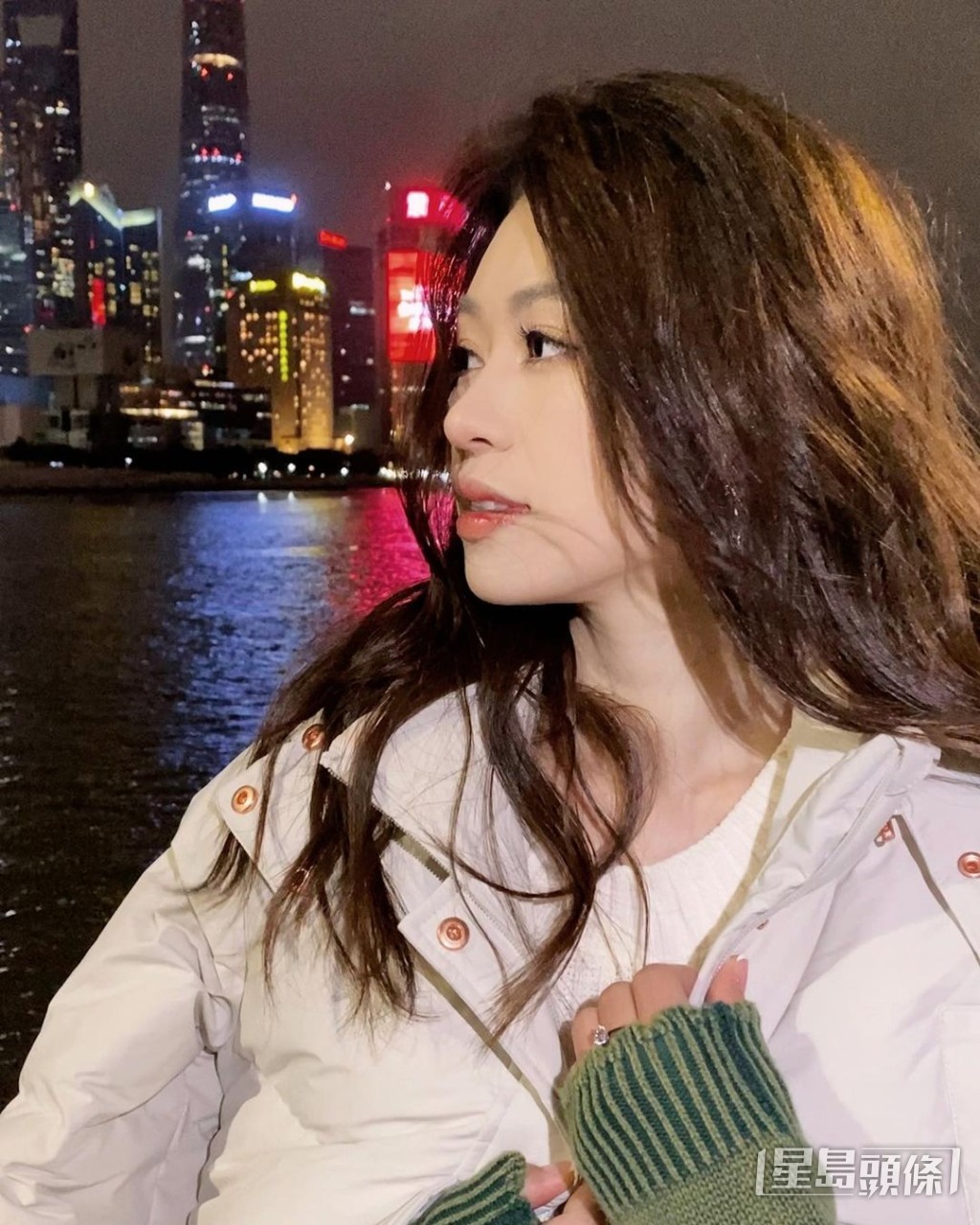 近日換個妝容,完全不同感覺。