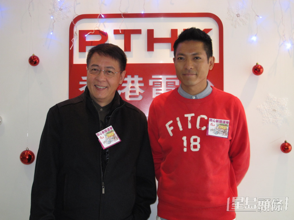 高俊文（左）高俊文已轉行做保安，在連鎖式百貨公司工作。
