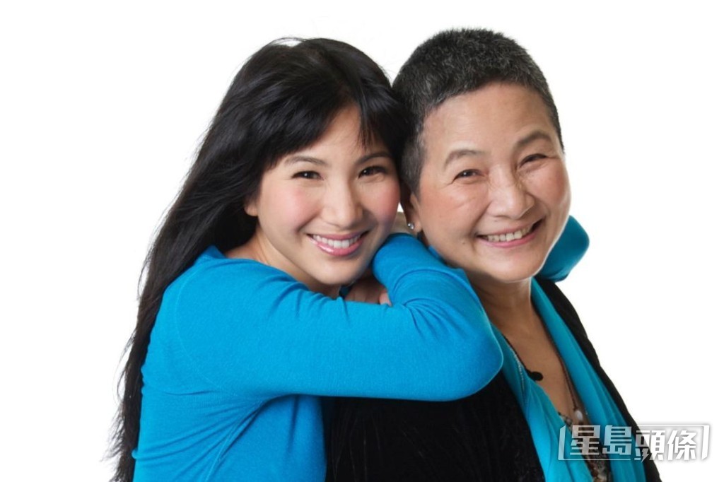 母女關係好好。