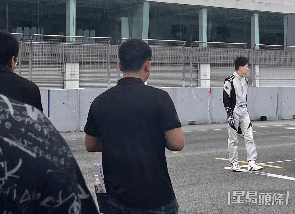 今日林志穎再有路透新相,見他已經重返賽車場。