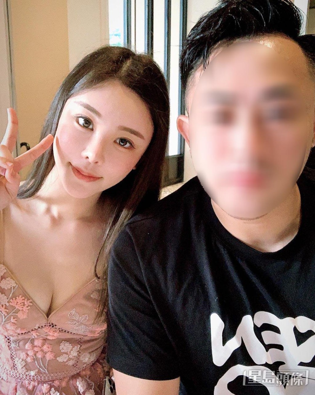 蔡天鳳生前與被捕的前大伯合照。